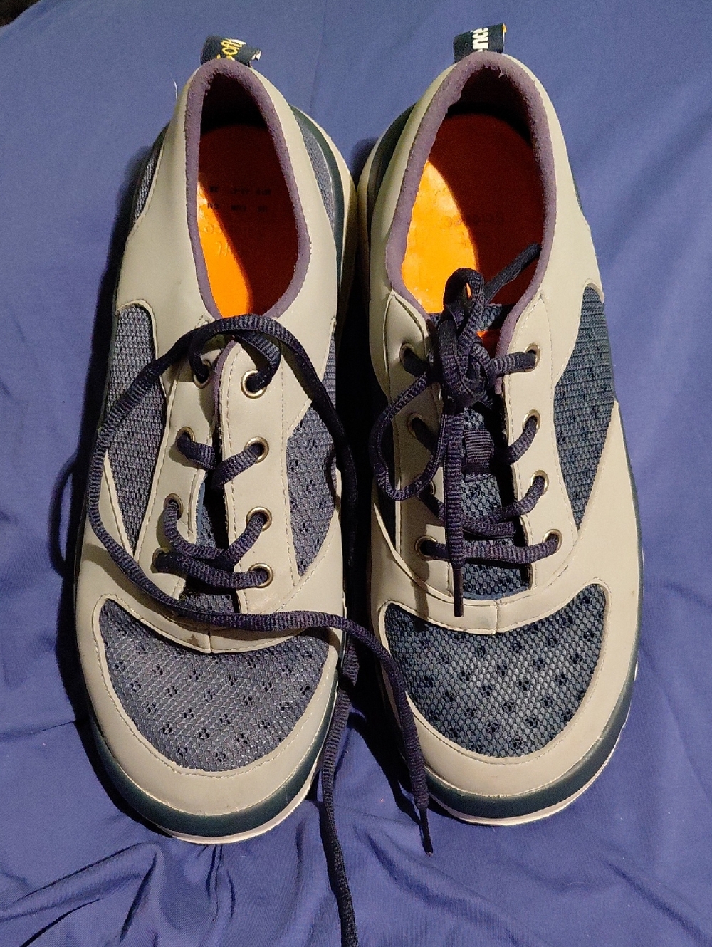 SOFT SCIENCE Men's Lace-Up Sneakers in Light Gray and Navy with Orange Insole